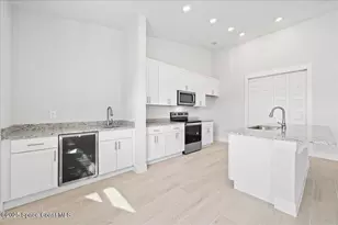 371 Bryn Mawr Ave NE, Palm Bay, FL 32907 - Photo 7