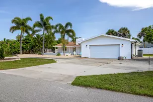 425 10th Ave, Indialantic, FL 32903 - Photo 25