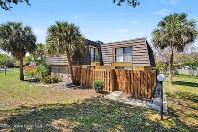 3915 Vista Oaks Circle NE, Palm Bay, FL 32905 - Photo 17