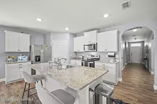 927 Remington Green Dr SE, Palm Bay, FL 32909 - Photo 11