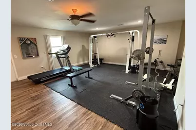 9010 Central Avenue, Sebastian, FL 32976 - Photo 9