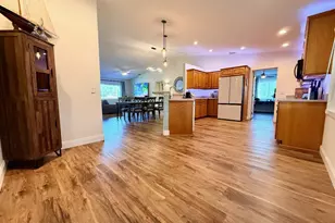 9010 Central Ave, Sebastian, FL 32976 - Photo 11