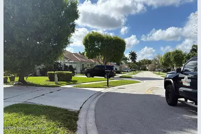 5978 Las Colinas Circle, Lake Worth, FL 33467 - Photo 5