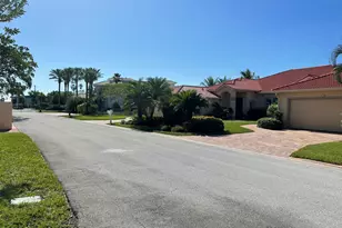 12 Marina Isles Blvd, Indian Harbour Beach, FL 32937 - Photo 39