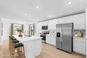 395 Paigo St SE, Palm Bay, FL 32909 - Photo 5