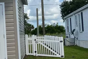 1067 Wren Cir, Barefoot Bay, FL 32976 - Photo 23