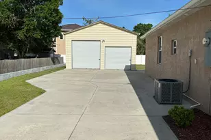 416 La Veta Dr, West Melbourne, FL 32904 - Photo 3