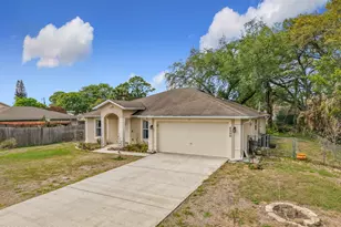 4390 Ponds Dr, Cocoa, FL 32927 - Photo 3