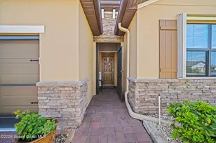 916 Old Country SE, Palm Bay, FL 32909 - Photo 3