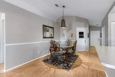 211 Seahorse Circle SE, Melbourne Beach, FL 32951 - Photo 5