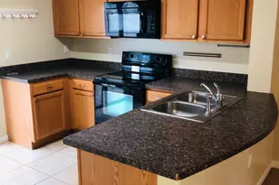 1280 Luminary Cir, Melbourne, FL 32901 - Photo 5