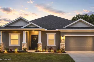 900 Nixon Cir NE, Palm Bay, FL 32907 - Photo 1