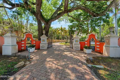 1000 N Riverside Drive, Indialantic, FL 32903 - Photo 5