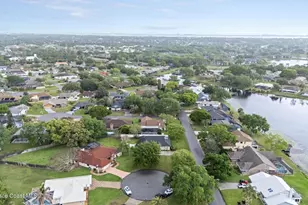 432 Crystal Lake Dr, Melbourne, FL 32940 - Photo 9