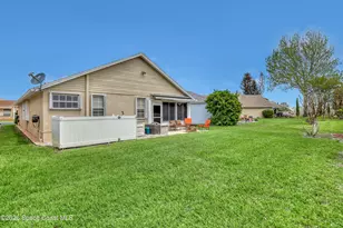 1018 S Fork Cir, Melbourne, FL 32901 - Photo 11