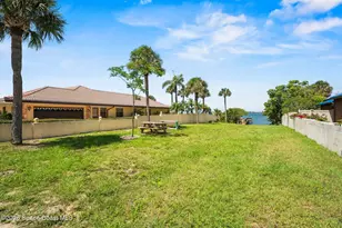 2047 Barracuda Ave, Melbourne Beach, FL 32951 - Photo 31