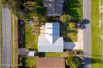 2047 Barracuda Avenue, Melbourne Beach, FL 32951 - Photo 11