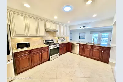 425 Penguin Drive, Satellite Beach, FL 32937 - Photo 7