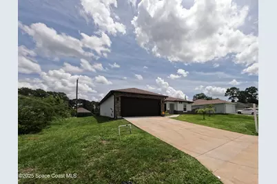 259 Wilton Avenue SW, Palm Bay, FL 32908 - Photo 3