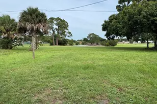 449 Del Monte Rd Rd, Sebastian, FL 32958 - Photo 11