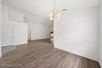 881 Indian Oaks Drive, Melbourne, FL 32901 - Photo 9