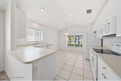 881 Indian Oaks Drive, Melbourne, FL 32901 - Photo 11