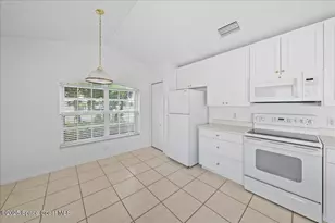 881 Indian Oaks Dr, Melbourne, FL 32901 - Photo 13