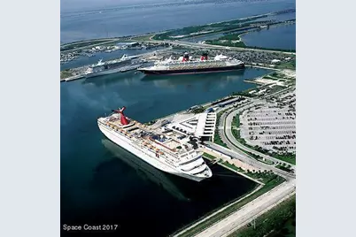 965 Date Avenue, Merritt Island, FL 32953 - Photo 3