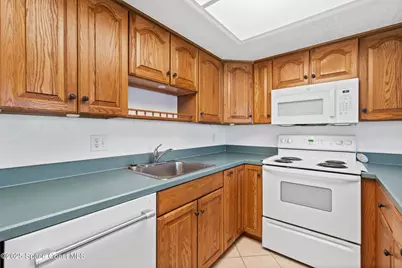 5801 N Atlantic Avenue #302, Cape Canaveral, FL 32920 - Photo 7