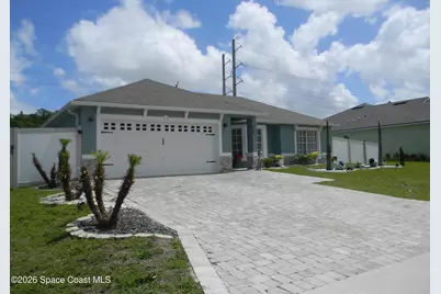 1619 Glencove Avenue NW, Palm Bay, FL 32907 - Photo 3