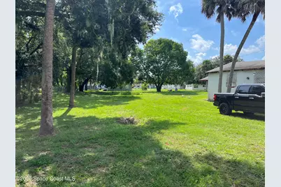 929 S Deleon Avenue, Titusville, FL 32780 - Photo 9