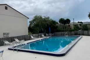 2504 Bogey Ln, Melbourne, FL 32935 - Photo 3