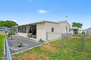 614 Hyacinth Cir, Barefoot Bay, FL 32976 - Photo 23