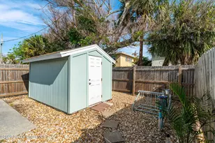 425 Harrison Ave, Cape Canaveral, FL 32920 - Photo 37