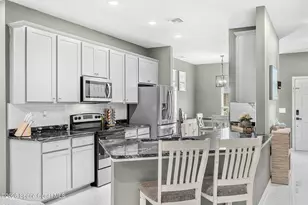 1061 Towhlen St SE, Palm Bay, FL 32909 - Photo 5