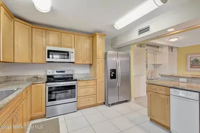 3209 S Lakeview Circle #8101, Fort Pierce, FL 34949 - Photo 7