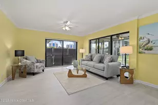 3209 S Lakeview Cir, Fort Pierce, FL 34949 - Photo 7