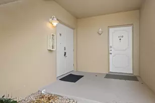 3209 S Lakeview Cir, Fort Pierce, FL 34949 - Photo 5