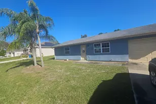 565 Elizabeth St SE, Palm Bay, FL 32909 - Photo 3