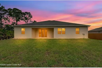 450 Hammond Street SW, Palm Bay, FL 32908 - Photo 11