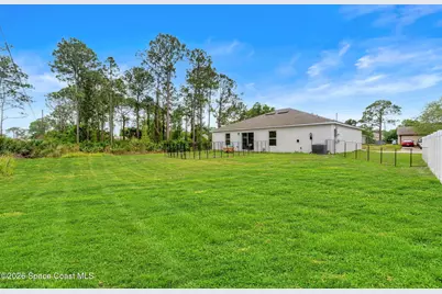 281 Sarah Road SW, Palm Bay, FL 32908 - Photo 23