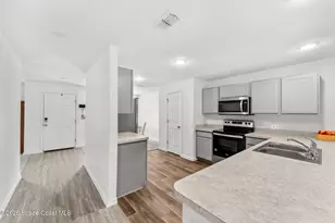 281 Sarah Rd SW, Palm Bay, FL 32908 - Photo 7