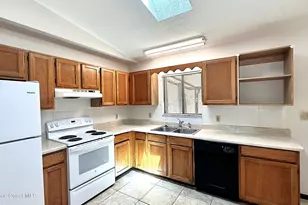 931 Commerce Rd SE, Palm Bay, FL 32909 - Photo 7