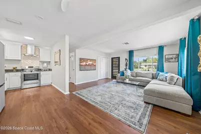 209 Orchid Boulevard, Melbourne, FL 32901 - Photo 3