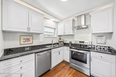 209 Orchid Boulevard, Melbourne, FL 32901 - Photo 7