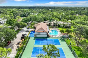 605 Saint Albans Ct W, West Melbourne, FL 32904 - Photo 3