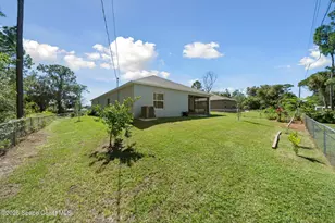 531 Breakwater St SE, Palm Bay, FL 32909 - Photo 21