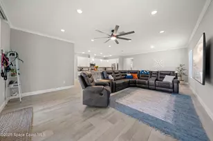 531 Breakwater St SE, Palm Bay, FL 32909 - Photo 7