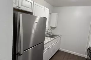 204 W Alma Dr, Melbourne, FL 32935 - Photo 5