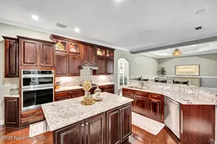 105 38th Ct, Vero Beach, FL 32968 - Photo 9